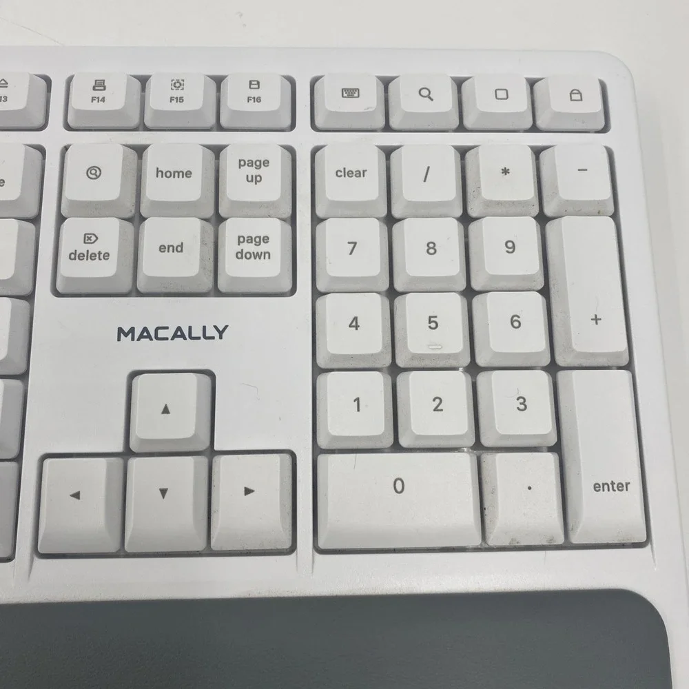 Macally Wireless Ergonomic Keyboard White Bluetooth Split Mac Layout RFBTKEYB